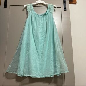 Vintage 60’s Vanity Fair Baby Blue Lace-Trim Babydoll Nightgown